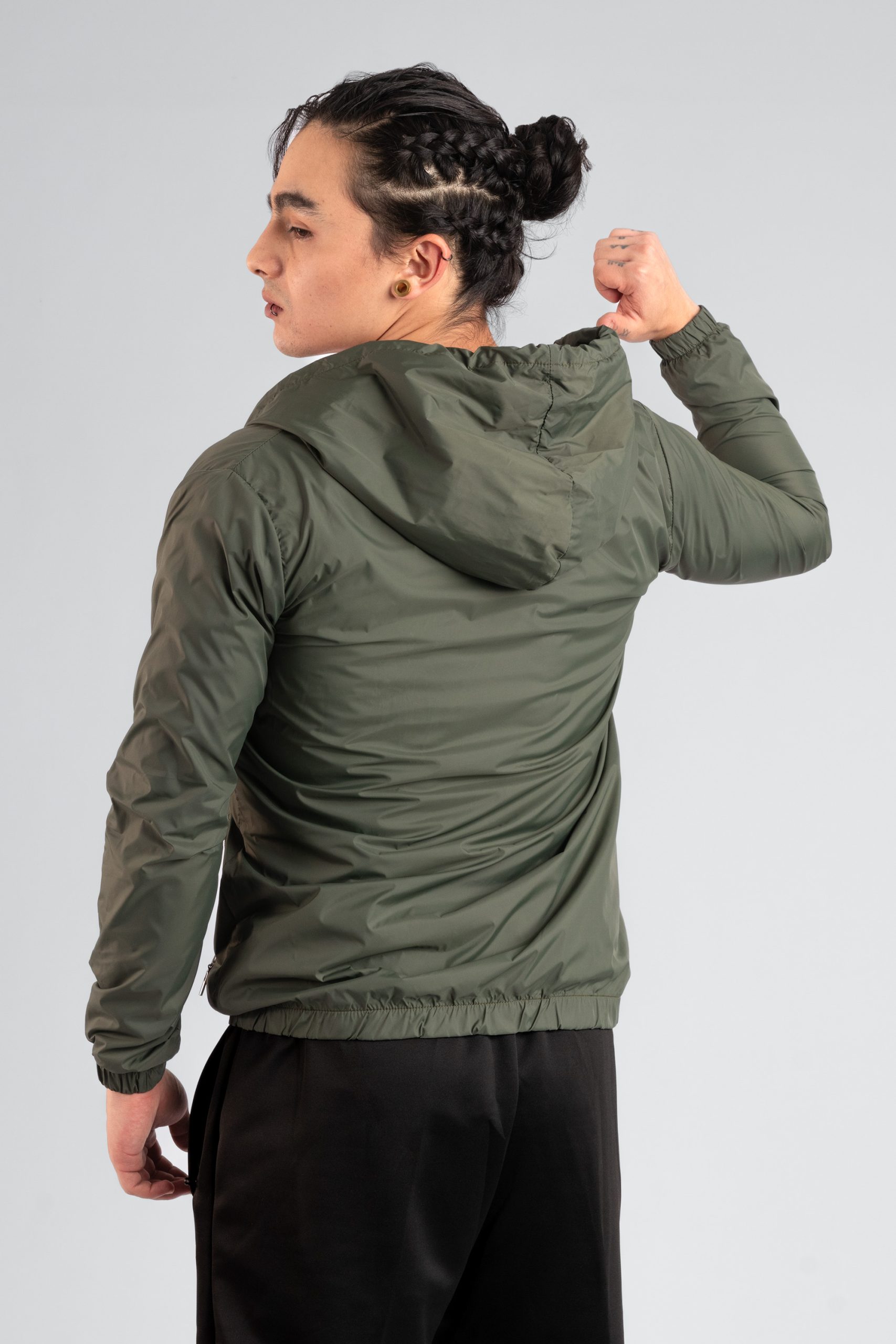 1742868892chaquetas-989