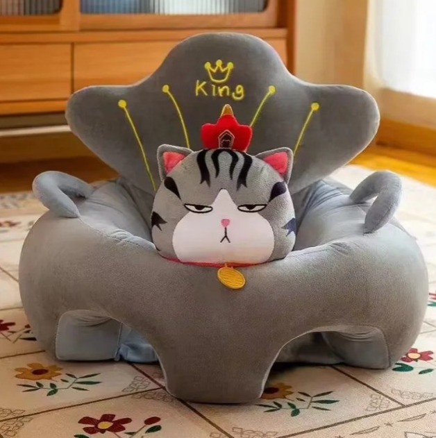 1761792567Gato Gris