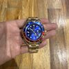 Rolex Submariner en tono dorado con bisel Pepsi azul